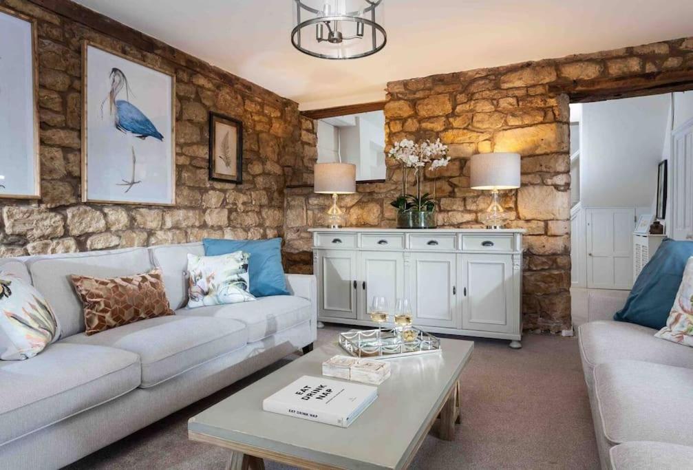 A Beautiful Cotswolds Cottage In Stroud Страуд Екстериор снимка